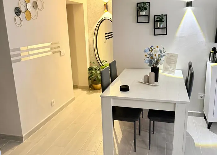 El Boulevard De 1997 דירה